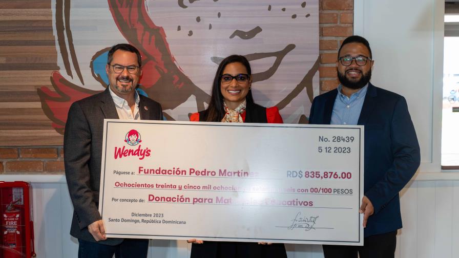 Wendy’s entrega donativo a Fundación Pedro Martínez