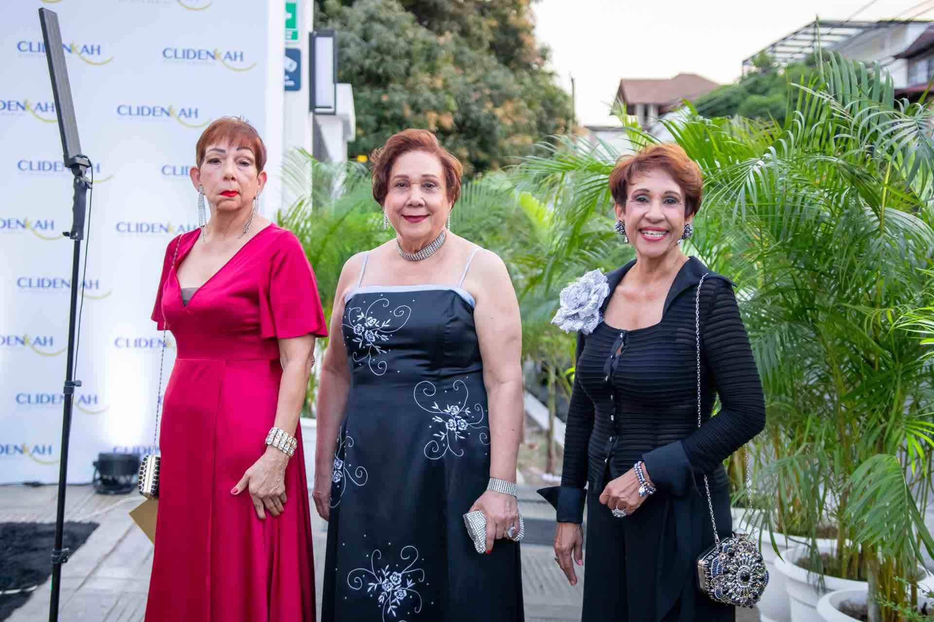 Margarita Cruz, Celeste Cruz y Josefina Cruz.