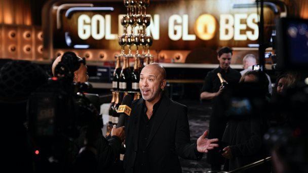 Jo Koy, anfitrión de los Globos de Oro: “Me están dando la bendición para ser yo”
