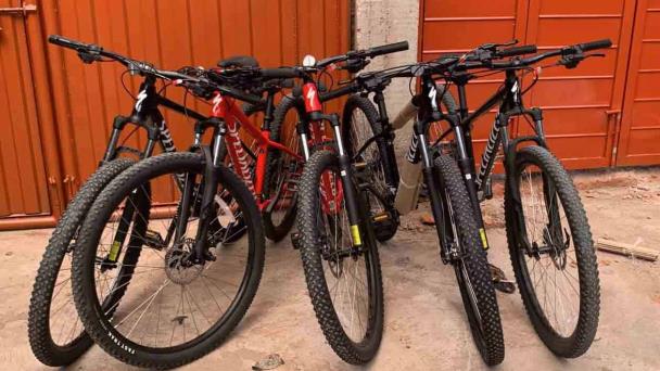 Cuatro hombres intentan robar 260 bicicletas a empresa en la 27 de Febrero
