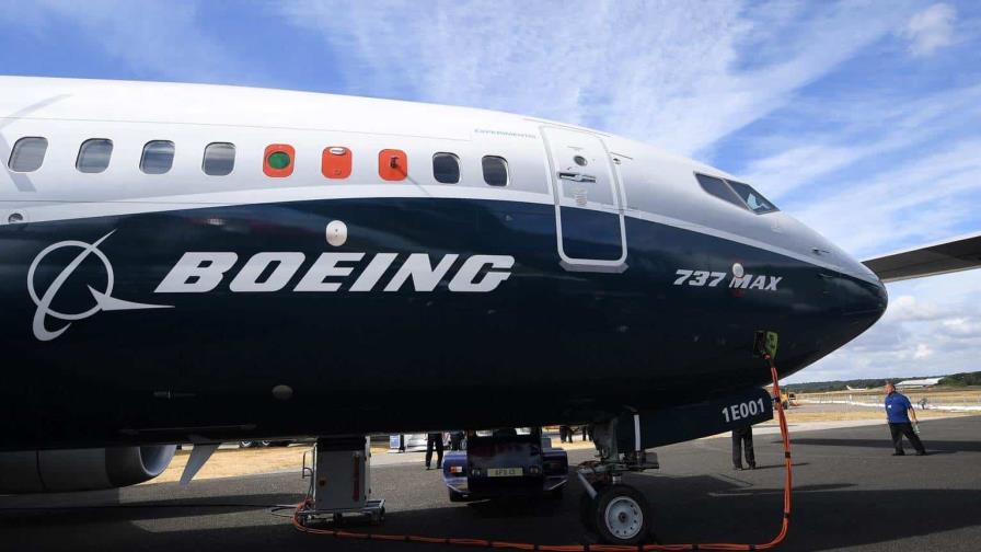 Las acciones de Boeing se desploman un 9 % tras la inmovilización de 737 Max en EE.UU.