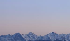El cambio climático reduce hasta en 29 metros la altura de algunas cumbres alpinas suizas