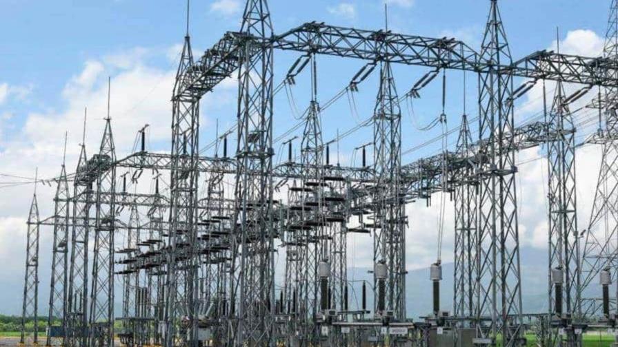 Abinader declara de alto interés nacional proyectos de generación eléctrica tradicionales