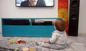 Los beb&eacute;s que ven televisi&oacute;n pueden tener m&aacute;s riego de conductas sensoriales at&iacute;picas