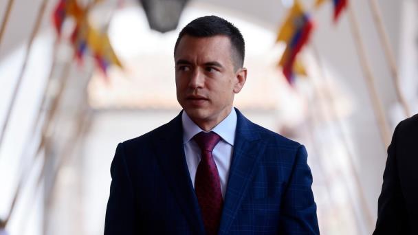 El presidente de Ecuador decreta un estado de excepción tras motines en seis cárceles