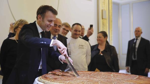 Macron llama a los franceses a hacer deporte cada día a 200 días de los JJ. OO.