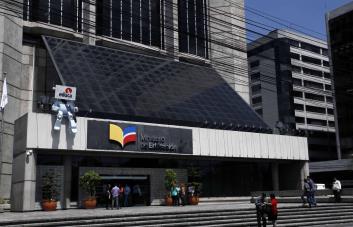 Ministerio de Educación anuncia clases virtuales en Ecuador tras hechos violentos