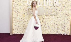 Vaginas bordadas: el detalle del vestido de Gillian Anderson en los Globos de Oro que pocos notaron
