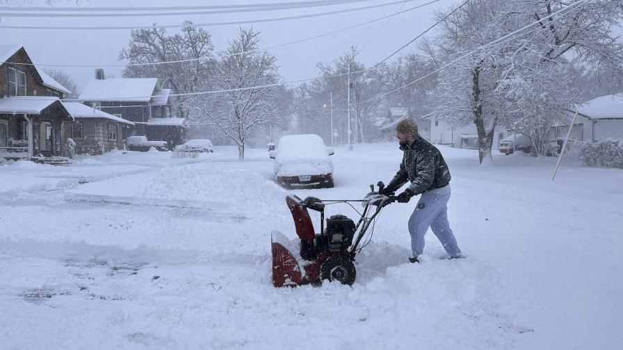 La tormenta invernal en EE.UU. deja al menos tres muertos y cortes de electricidad