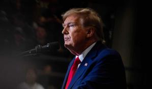 Trump se presenta ante tribunal de Washington para reclamar inmunidad absoluta