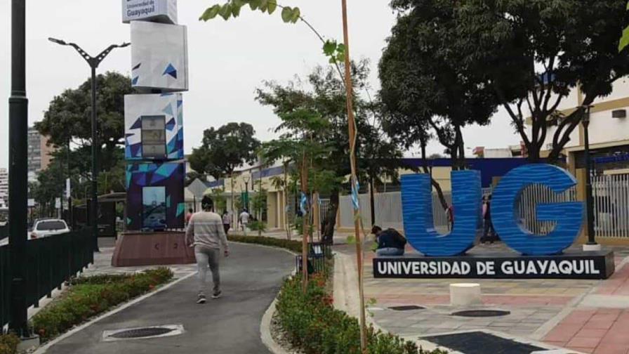 Universidad de Guayaquil suspende clases tras toma violenta del canal TC Televisión