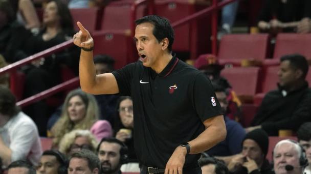 Spoelstra pacta con Miami por US$120 millones; la mayor extensión para un técnico de la NBA