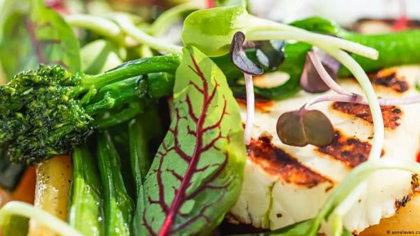 Una dieta específica reduce el riesgo de contraer COVID-19