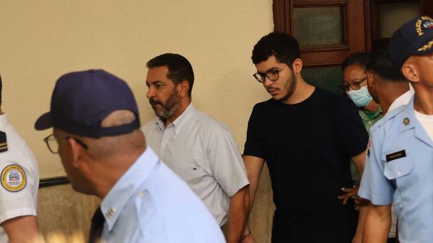 Abogado de Rivera Ledesma dice devolución de dinero se ha retrasado por la cantidad de querellantes