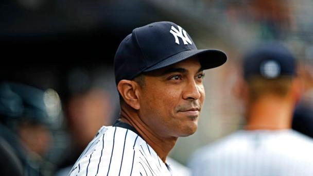 Luis Rojas se mantiene como coach en los Yanquis de Nueva York