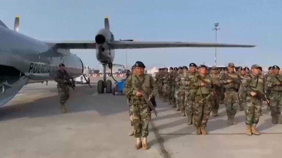 Ecuador militariza un puerto en provincia fronteriza con Per&uacute; para combatir a las mafias