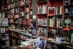 Editorial francesa lanza sello de certificaci&oacute;n para libros escritos por humanos