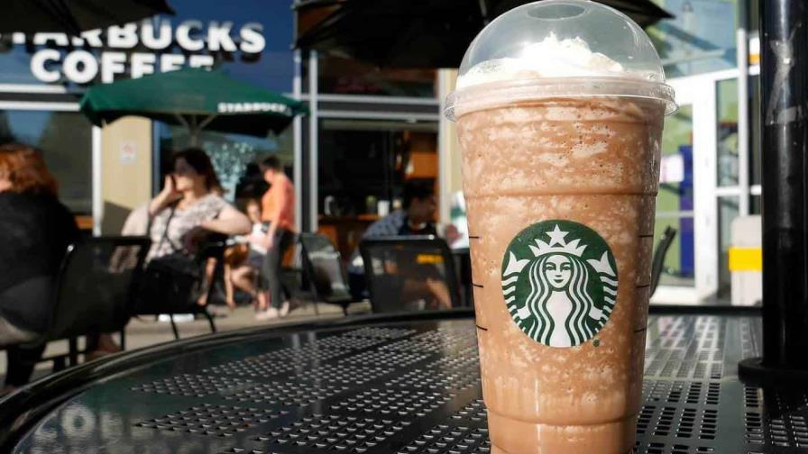 Nestlé retira tazas con el logo de Starbucks en EE.UU. por peligro de quemaduras
