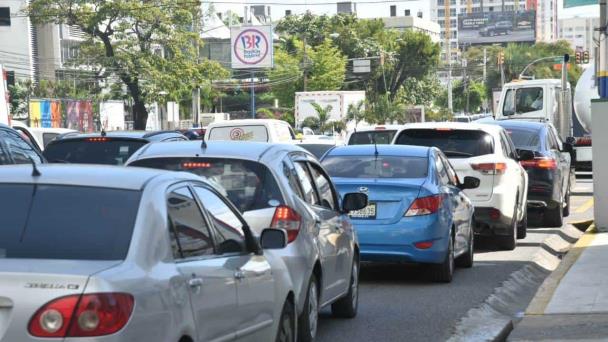 Condenan a falso dealer a dos años de cárcel y al pago de RD$1 millón a una de las víctimas