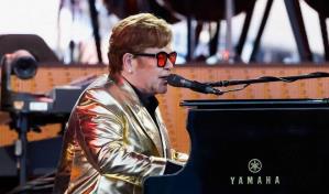 Subastarán un millar de objetos preciados de Elton John por 10 millones de dólares