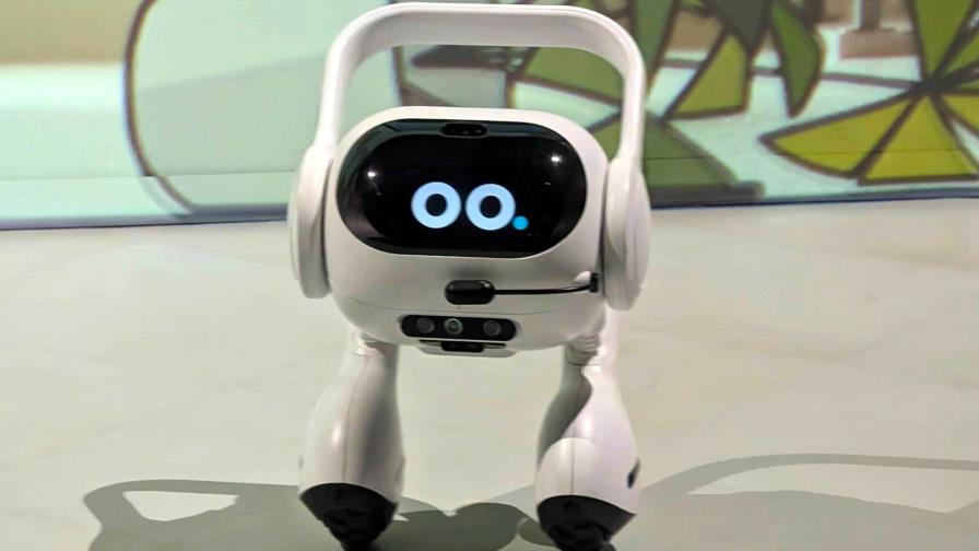 Robots con IA, televisores transparentes o gafas para oír mejor, novedades de CES 2024
