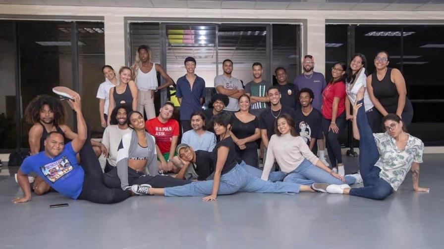 Organización artística de EE.UU. imparte programa de teatro y danza inclusivo en el país