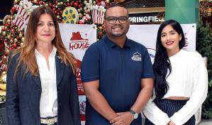 Exposición de Casitas de Jengibre reúne a más de diez pasteleros de la pastelería nacional