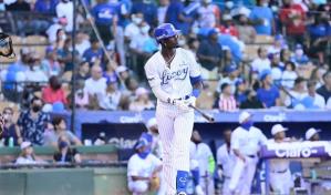 Ronny Mauricio sería subido por los Mets luego de que Mark Vientos saliera lastimado