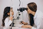 ¿Por qué es necesario evaluar la salud visual cada año?