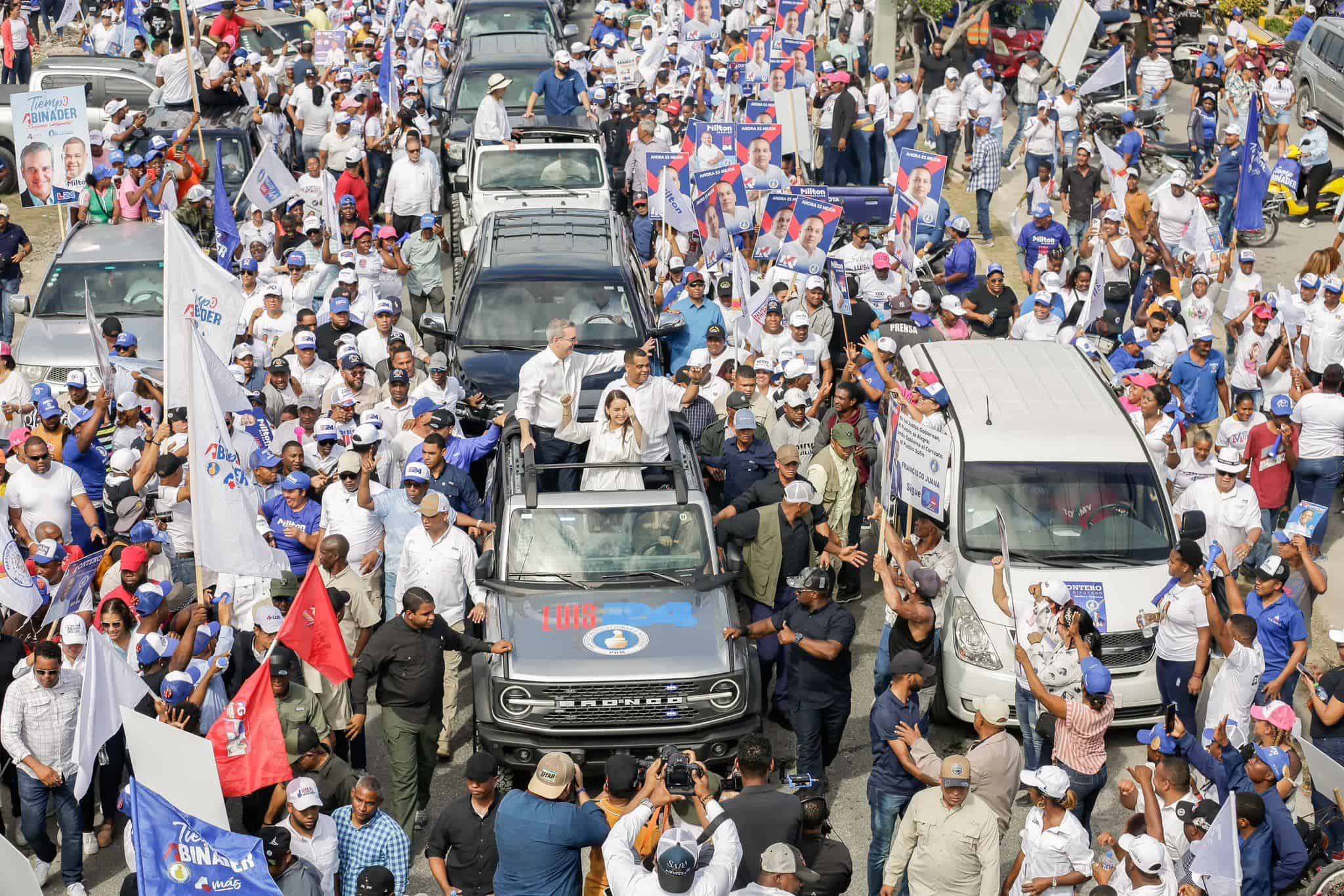 Elecciones municipales Luis Abinader encabeza caravanas en