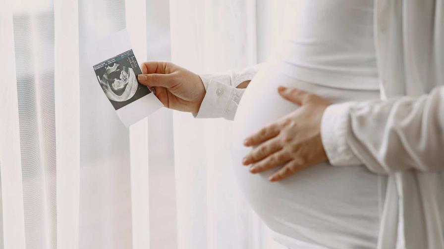 ¿Existe un protocolo especial para la atención en hospitales de las adolescentes embarazadas?