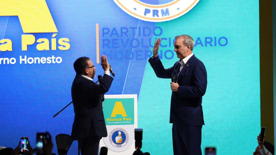 Alianza País proclama a Abinader como candidato presidencial tras acuerdo senatorial con Moreno