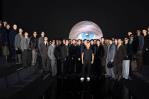 Giorgio Armani zambulle al hombre en un mar de invierno sobre la pasarela de Milán Giorgio Armani zambulle al hombre en un mar de invierno sobre la pasarela de Milán