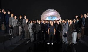 Giorgio Armani zambulle al hombre en un mar de invierno sobre la pasarela de Milán