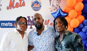 Vladi Miguel, el tercer hijo de Vladimir Guerrero que firma