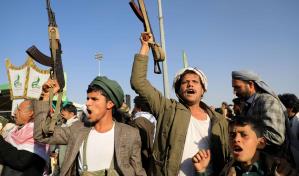 Rebeldes hutíes en Yemen lanzan un misil a buque militar de EEUU en primer ataque desde bombardeos