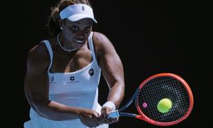 Stephens y la favorita Swiatek avanzan a segunda ronda del Abierto de Australia