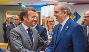 Macron expresa a Abinader el deseo de Francia de participar en tercera línea del Metro de SD