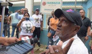 Denuncian Farmacia del Pueblo en sector de Santiago tiene casi un año cerrada