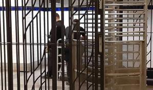 Hombre fue asesinado en el metro de NY tras intervenir en una disputa por música alta