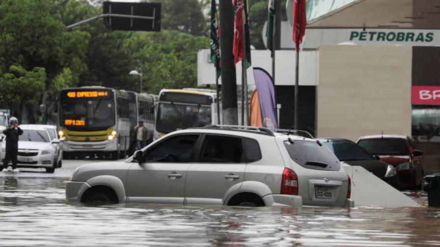 Más de 9,000 damnificados y siete ciudades en emergencia por las lluvias en Río de Janeiro