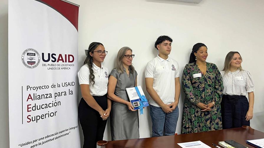 MINERD y USAID se unen para fortalecer la educación preuniversitaria