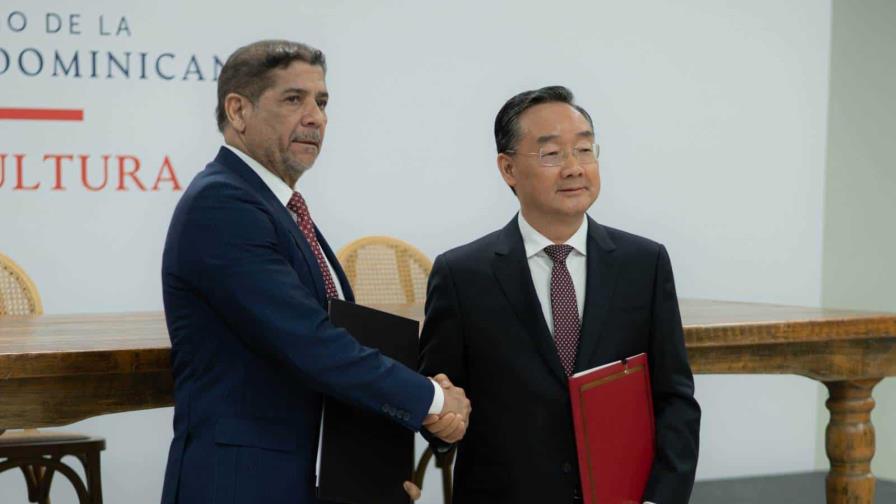 República Dominicana firma memorando con China para cooperar en cultivos como arroz y tabaco