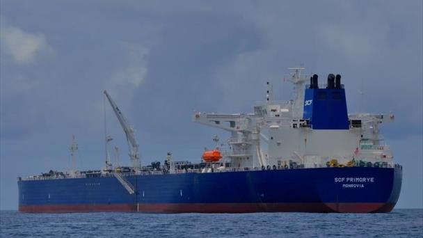 Seúl impone sanciones a buques por envío de petróleo y productos a Corea del Norte