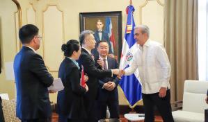 Ministro chino se reúne con Abinader en esfuerzo de acercamiento a RD Ministro chino se reúne con Abinader en esfuerzo de acercamiento a RD