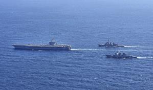 EEUU, Seúl y Tokio realizan maniobras navales conjuntas mientras crece la tensión con Norcorea