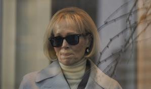 Juez amenaza con expulsar a Trump por no acatar orden de guardar silencio durante juicio