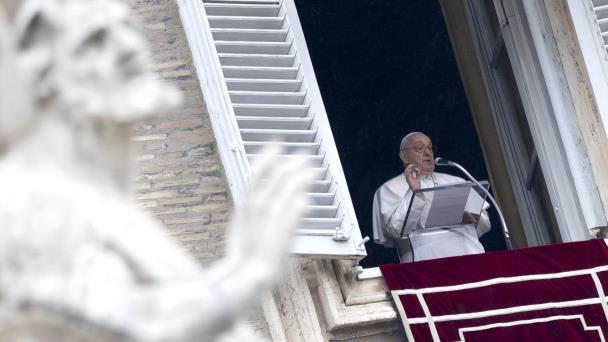 El papa al Foro de Davos: ¿Cómo es posible que en el mundo actual se muera de hambre?