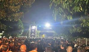 Largas filas para entrar al Estadio Ol&iacute;mpico al concierto de Luis Miguel