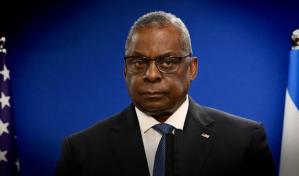 El equipo del secretario de Defensa pidió una ambulancia sin sirenas para pasar desapercibido